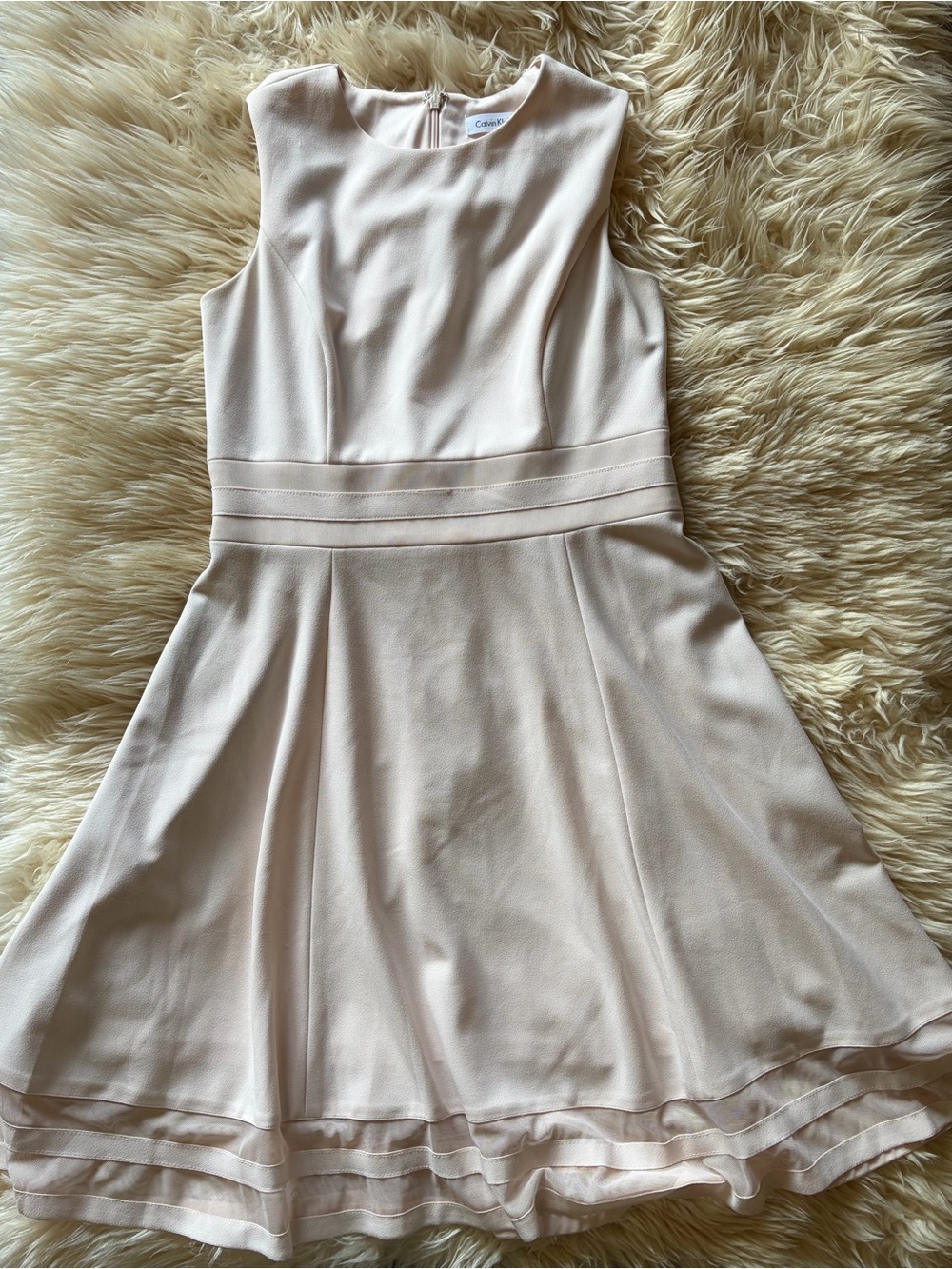 Calvin Klein blush light Pink Dress Size 10 M L beautiful fabric great fitting